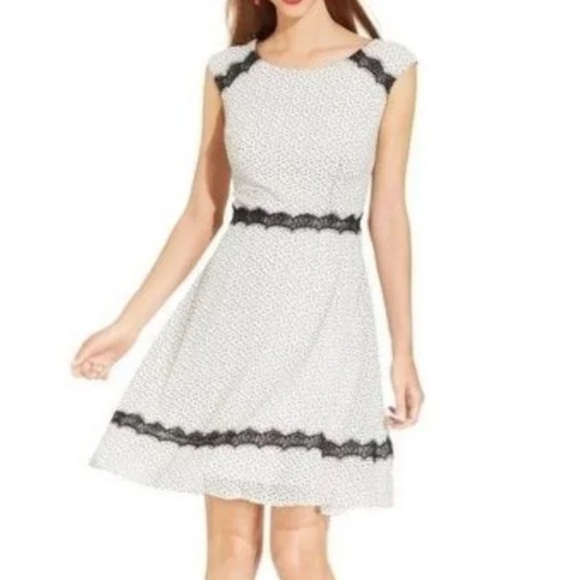 Betsey Johnson Size8  Black & White Polka Dot Dress - Picture 1 of 11